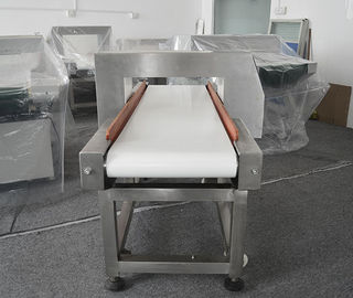 Full Color Touch Display Conveyor Belt Metal Detector For Food Industry 40m/min Speed